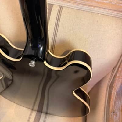 Gibson ES-335 Semi-hollow body Electric Guitar - Vintage Ebony Gibson ES-335 Semi-hollow body Electric Guitar - Vintage Ebony 2022 - Ebony image 11