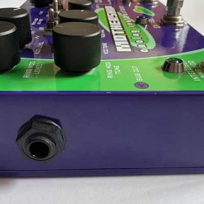 Pigtronix Mothership 2012 - Green & Purple image 4