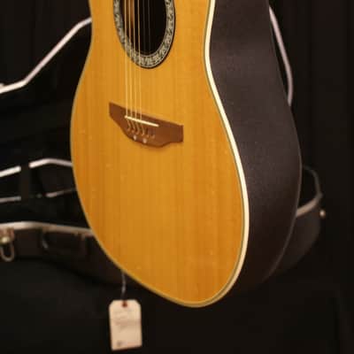 Vintage Ovation Celebrity CC 11 1970's Acoustic Guitar with the original Ovation hardshell case image 4