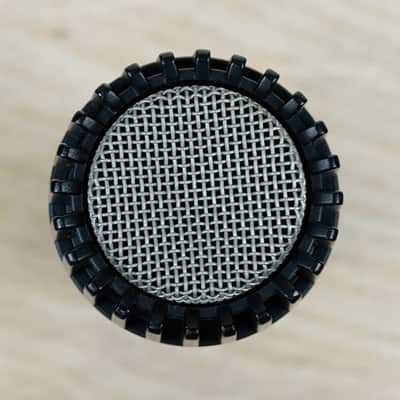 Shure SM57 Cardioid Dynamic Microphone Black - No Output image 5