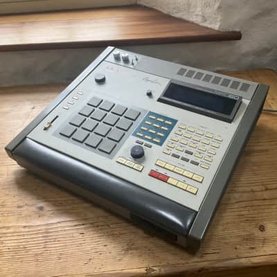 AKAI MPC 60 + Jazzcat Filter + Zulu SCSI to SD + OS 3.10e + Ram Upgrade