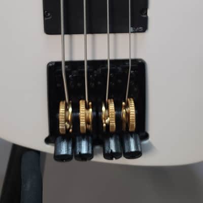 Mars DC-3 USA Headless bass RARE! Kubicki style tuning system! - White image 3
