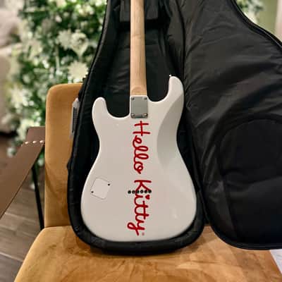 Limited Edition 2025 Squier × Hello Kitty Stratocaster image 5