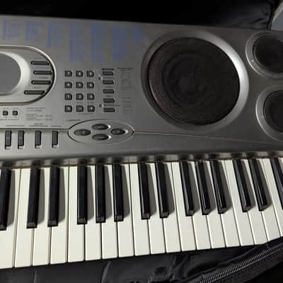Casio WK-1630 76-Key Workstation Keyboard 2000s - Silver image 2