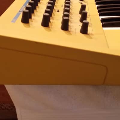 Waldorf Q 61-Key Synthesizer 1999 - 2011 - Yellow image 19