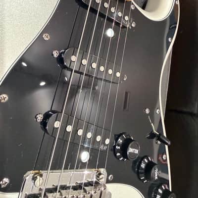 Fender American Deluxe Stratocaster 2009 - Chrome image 3