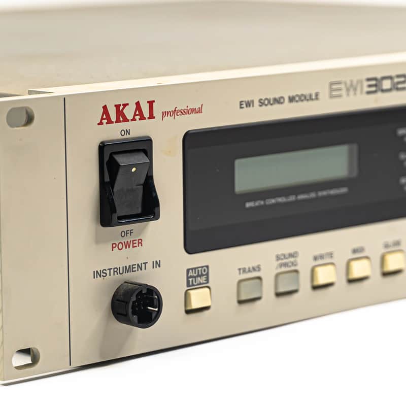 Akai EWI3020M – Analog Monophonic Synthesizer Rackmount Module