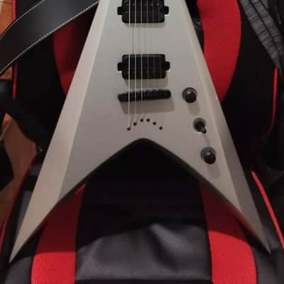 Solar Guitars V2.6 2019 - Silver image 1