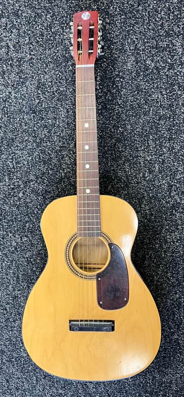 Vintage Harmony 319 parlor guitar 60s- nice image 1