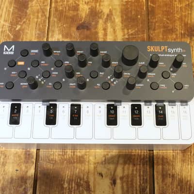 Modal Electronics Skulpt SE 4-Voice Analog Synthesizer 2021 - Black / White image 2
