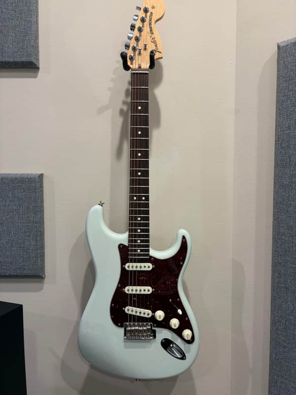 Fender American Special Stratocaster with Rosewood Fretboard 2015 - 2018 - Sonic Blue image 1