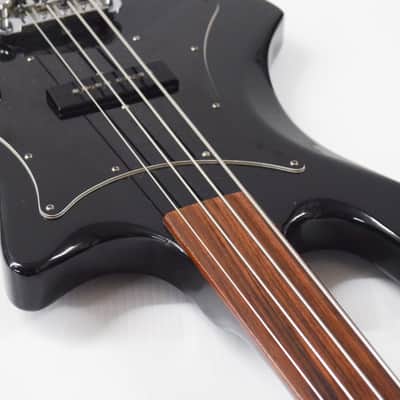 Guild B-301F Fretless Bass 1977 - Black image 6