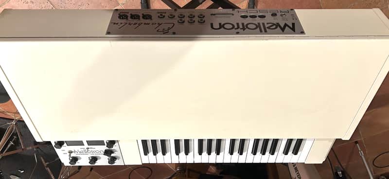 Mellotron M4000D