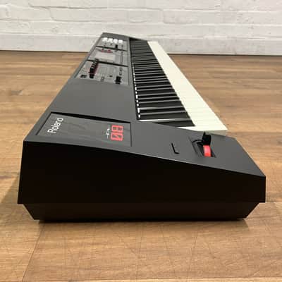 Roland FA08 Synth Keyboard; Serial No: A0J7829 | Second Hand image 8