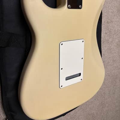 Fender Stratocaster FSR Blonde White 2013 MIM image 4