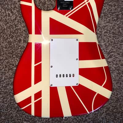 1980’s Vester Evh style Stage series shredder style electric guitar made in japan Strat head  1980’s image 8