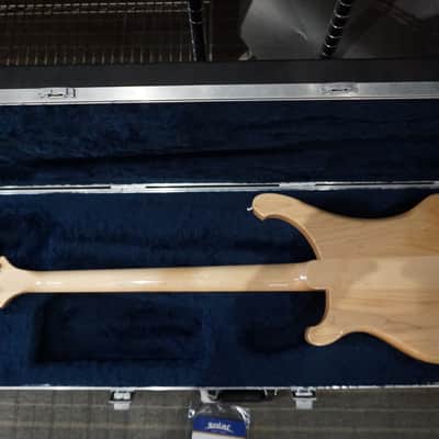 Rickenbacker 4008 8 String Bass Mapleglo image 5