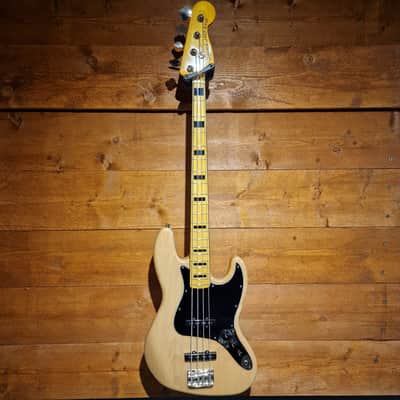 Squier Classic Vibe 70s Jazz Bass; Natural: Serial No: ICSH24024245 | Second Hand image 2