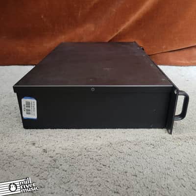 Fractal Audio Systems Axe-Fx Preamp/Effects Processor Used image 2
