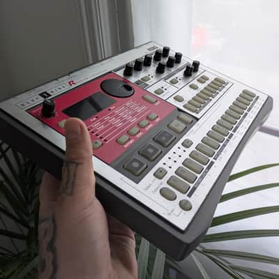 Korg Electribe-R ER-1 Rhythm Synthesizer 2000s - Silver imagen 2