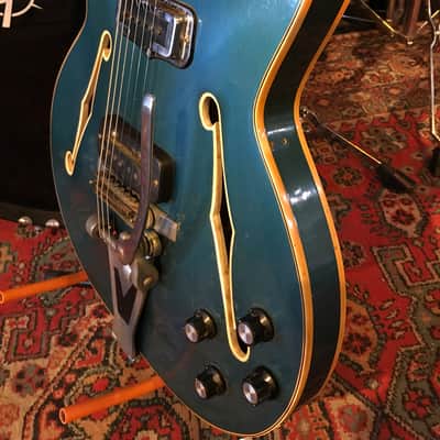 1967 Fender Coronado II - Lake Placid Ice Blue Metallic image 5