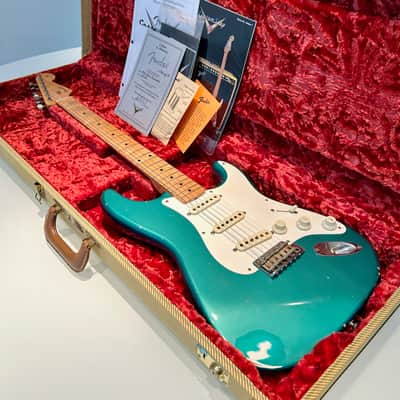 1999 Fender Cunetto Relic Stratocaster — Sherwood Green (Ultra Rare), John Cruz, Collector Condition, Full Set image 1