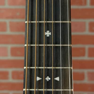 Martin 000JR-E Jeff Tweedy Junior Size Acoustic-Electric Guitar - Tweedy Burst image 7