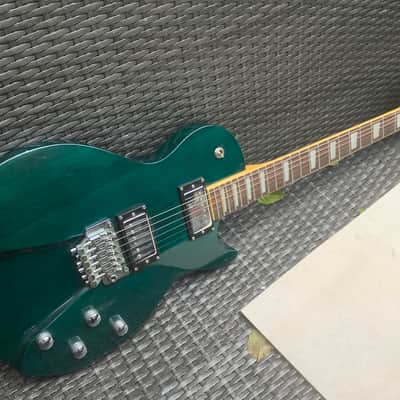 Hyundai Les Paul with Tremolo futuristic model Vintage 80’s floyd rose style Korea ? japan? image 7