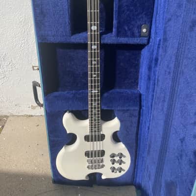 BecVar Triple Omega 8-string 1978 - White image 1