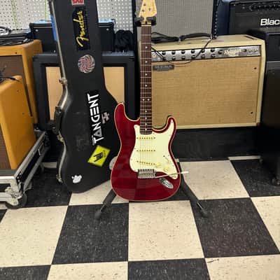 Fender Special Edition Aerodyne Classic Stratocaster MIJ - Crimson Red Transparent image 2