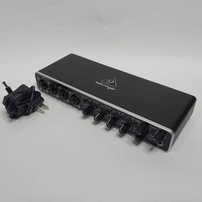 Behringer U-Phoria UMC404HD 4x4 USB Audio Interface