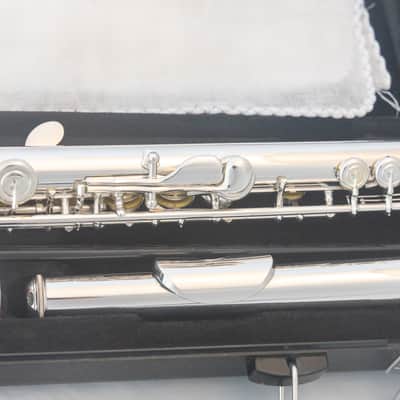 Yamaha YFL-222 Standard Silver-plated Flute *Cleaned & Serviced *Ready to play image 10