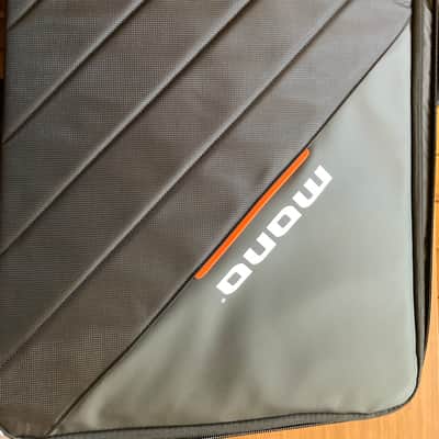 Mono Pedalboard Rail Large with Stealth Accessory Case 2025 image 1