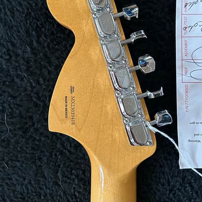Fender Vintera II '70s Stratocaster with Maple Fretboard 3-Color Sunburst #MX23039418 7lbs 2.9oz image 7