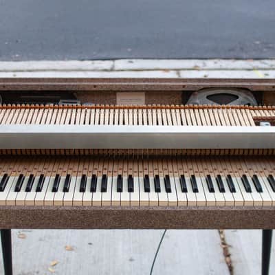 Wurlitzer 112 64-Key Electric Piano Beige image 3