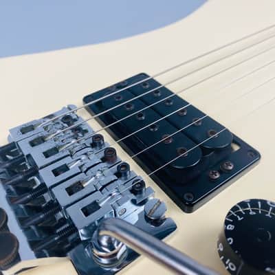 Kramer Pacer Special-True Vintage Goodness- 1982 Creme image 3