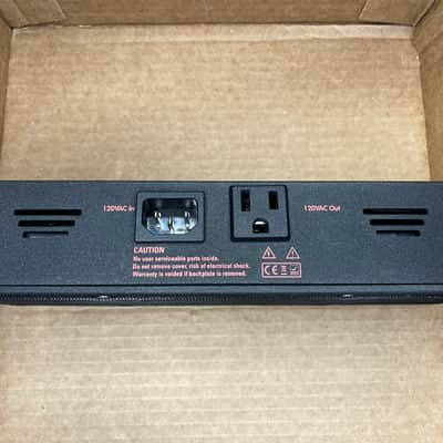 Walrus Audio Phoenix 120V Clean Power Supply 2015 - Present - Cobalt / Light Blue Bird image 4
