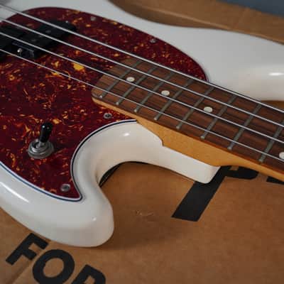 Fender Mustang P/J 2018 - Olympic White image 6