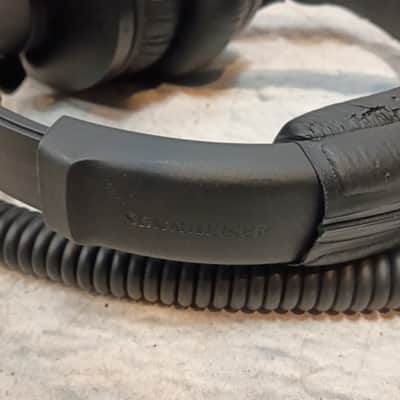 Sennheiser HD 280 Pro Studio Headphones image 3