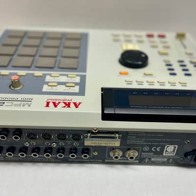 Akai MPC2000XL MIDI Production Center 2000 - 2005 - Grey image 2
