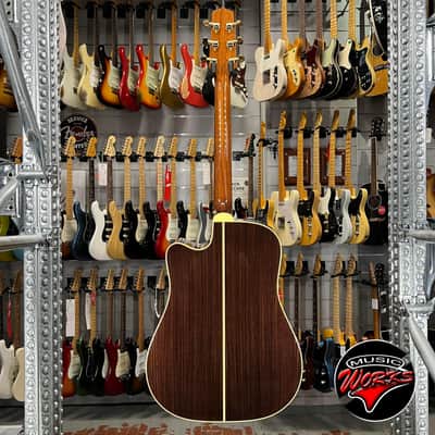Takamine   P5 DC Dreadnought Natural image 8