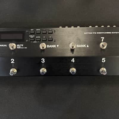 Boss ES-8 Effects Switching System | Reverb