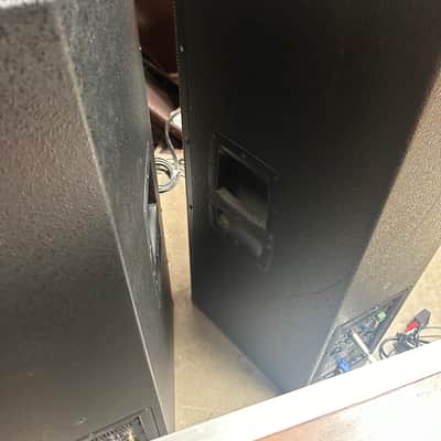QSC KW153 3-Way 1000-Watt 15" Active Loudspeaker 2010s - Black image 10