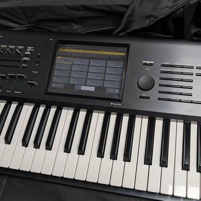Korg Kronos 61 2010s - Black image 5