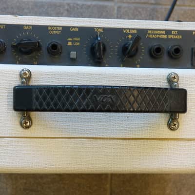 Vox VBM1 Brian May Special Recording Amp 10-Watt 1x6.5" Guitar Combo image 2