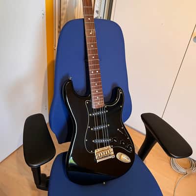 Tokai Stratocaster TST80 Goldstar Japan 1984 image 1