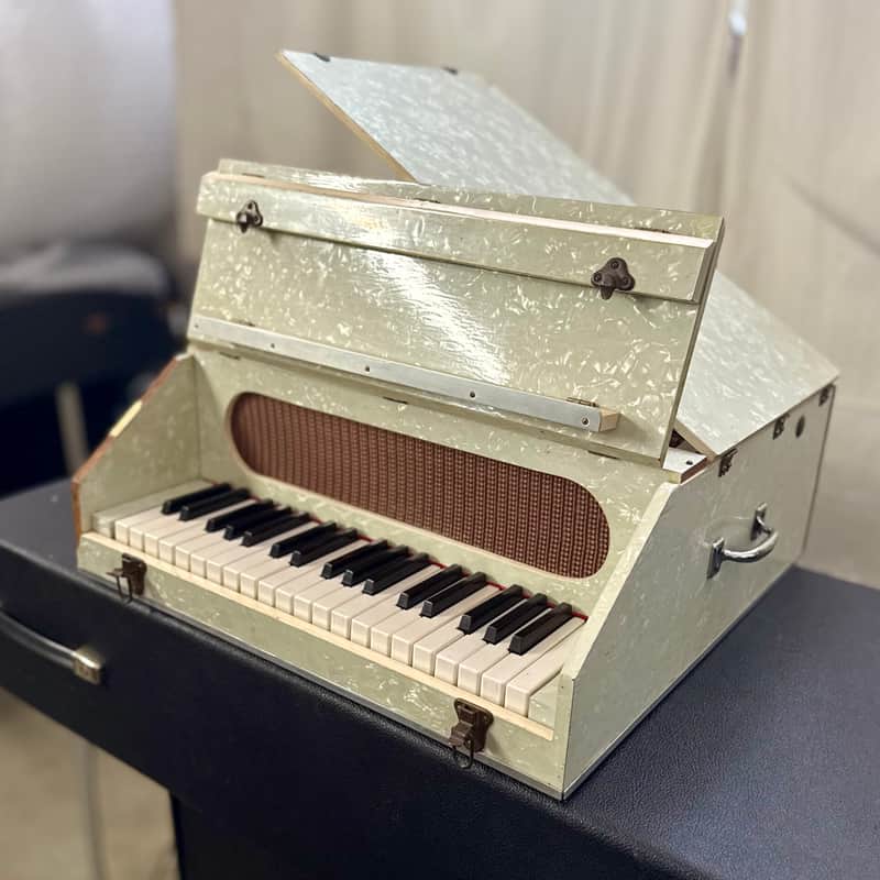 JENCO Celeste 3 octave c 1950 - MOP original vintage USA celesta celestette image 1