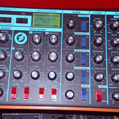 Moog Minimoog Voyager RME Rack Mount Edition Monophonic Synthesizer 2005 - 2015 - Black image 1