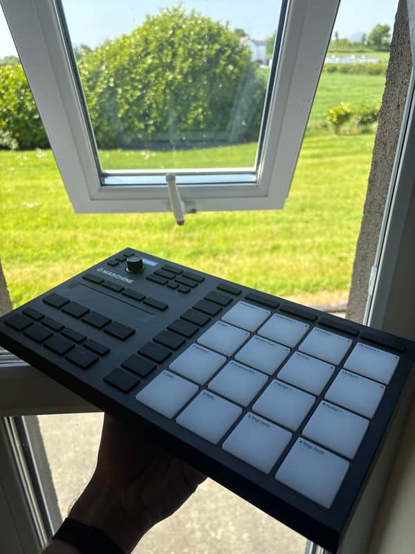 Native Instruments Maschine Mikro MKIII 2017 - Black image 1