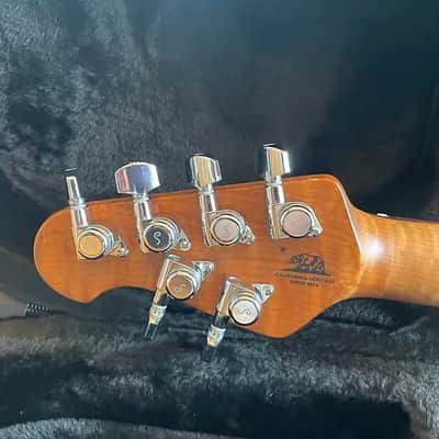Ernie Ball Music Man StingRay HT with Rosewood Fretboard 2022 - 2024 - Showtime image 4